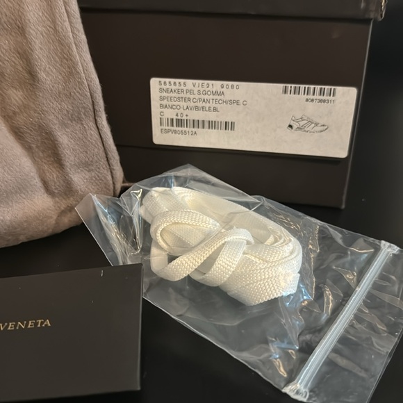 Bottega Veneta Speedster sneakers size 40.5 preowned but in great condition. - Picture 3 of 7